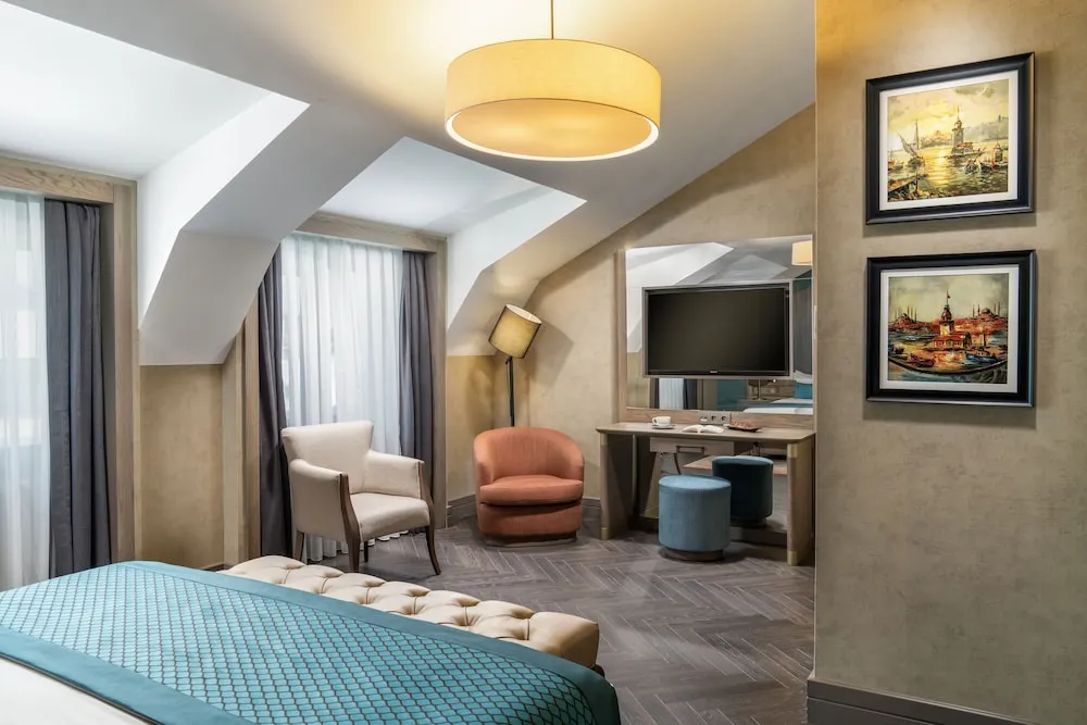 Deluxe Tek Büyük Yataklı Oda