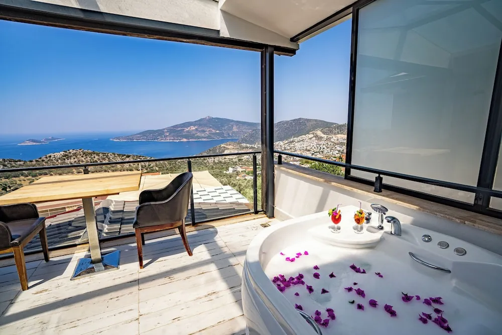Royal Çatı Katı Süiti (Penthouse), 1 Yatak Odası, Sıcak Su Küveti, Deniz Manzaralı