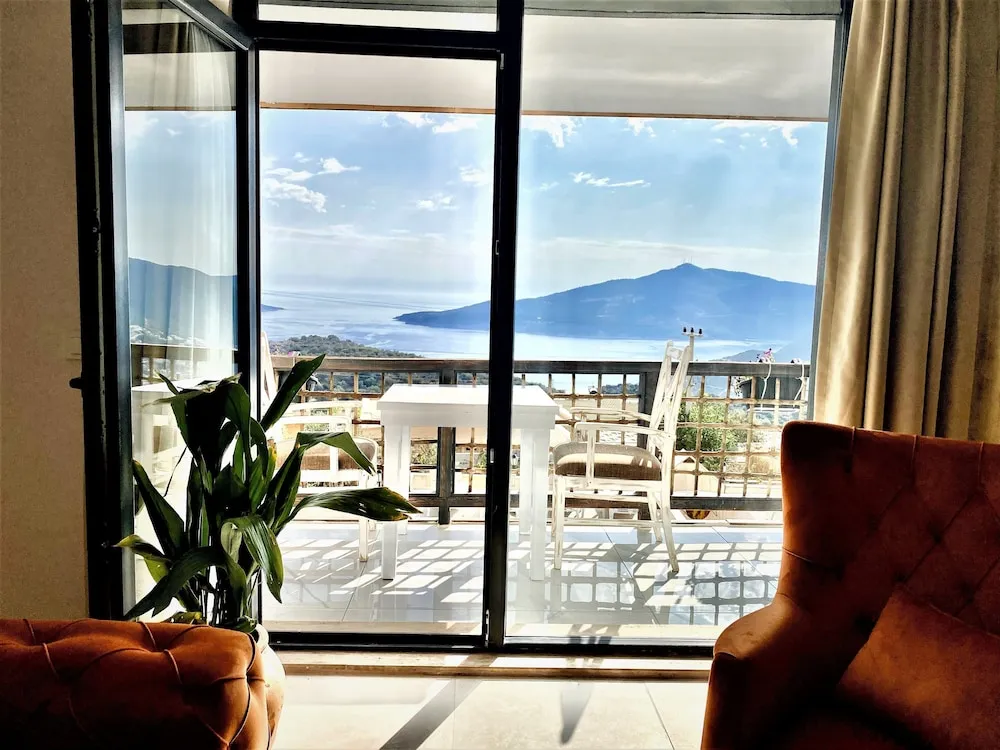 Royal Çatı Katı Süiti (Penthouse), 1 Yatak Odası, Sıcak Su Küveti, Deniz Manzaralı