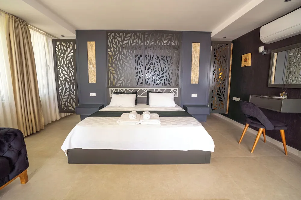 Royal Çatı Katı Süiti (Penthouse), 1 Yatak Odası, Sıcak Su Küveti, Deniz Manzaralı