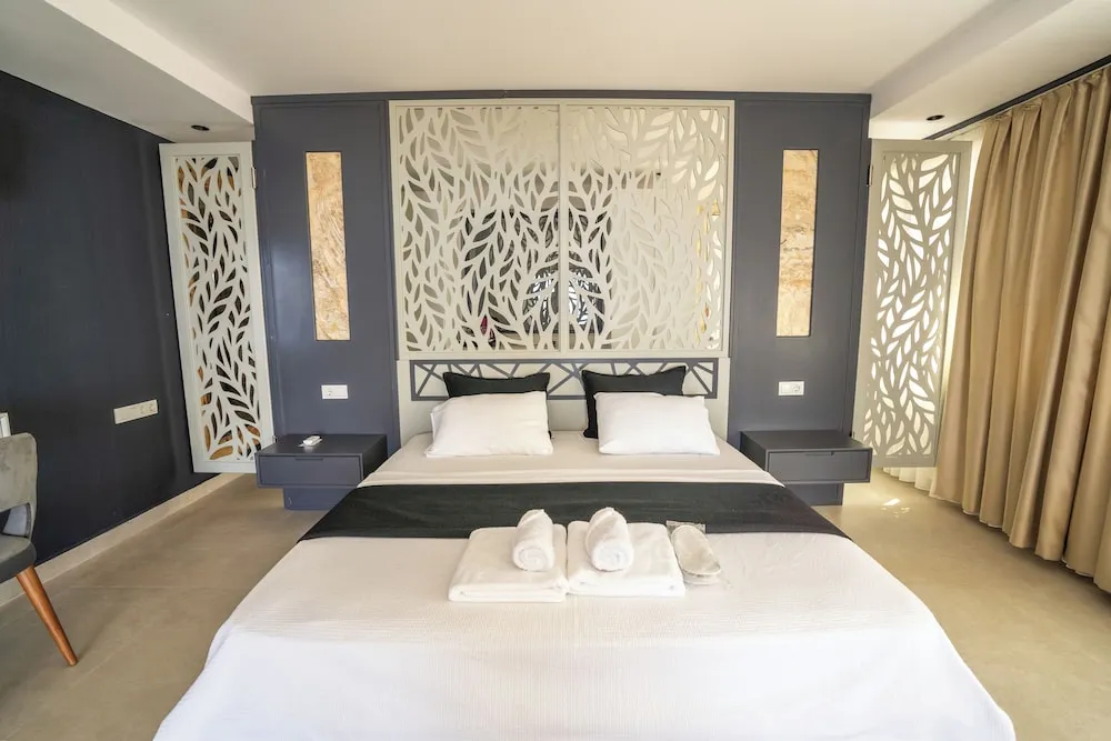 Royal Çatı Katı Süiti (Penthouse), 1 Yatak Odası, Sıcak Su Küveti, Deniz Manzaralı