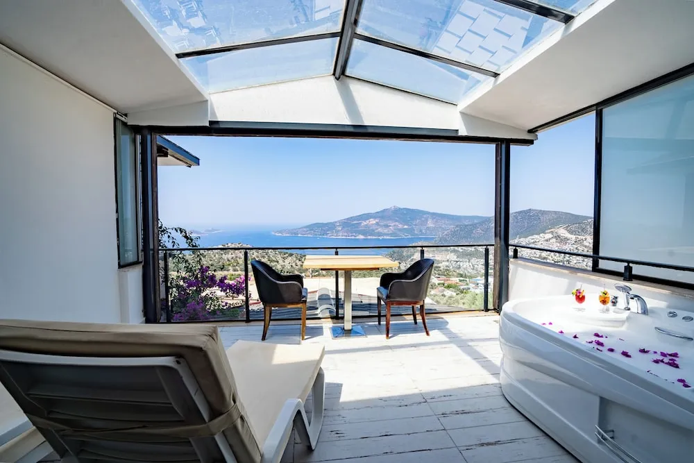 Royal Çatı Katı Süiti (Penthouse), 1 Yatak Odası, Sıcak Su Küveti, Deniz Manzaralı