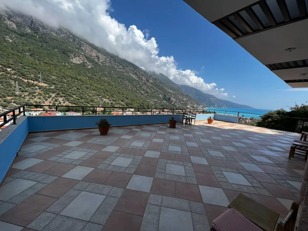 Standard Tek Büyük veya İki Ayrı Yataklı Oda, Deniz Manzaralı