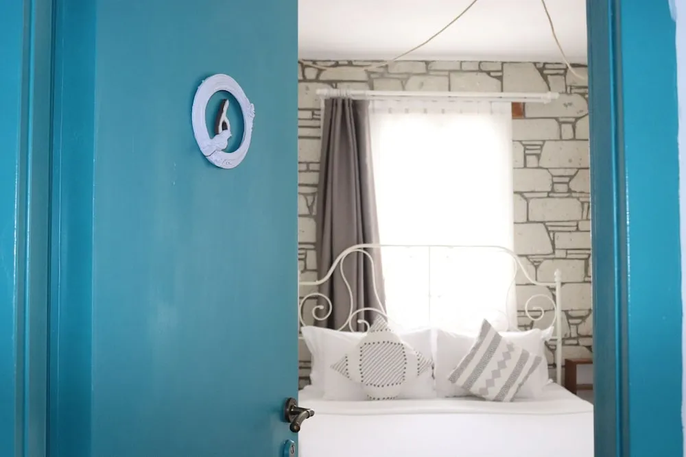 Deluxe Üç Kişilik Oda, Avlu Manzaralı