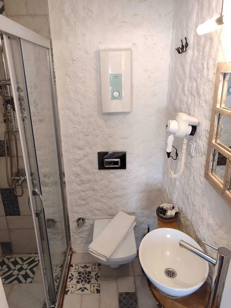 Comfort Oda, 1 Büyük (Queen) Boy Yatak ve Çekyat, Şehir Manzaralı