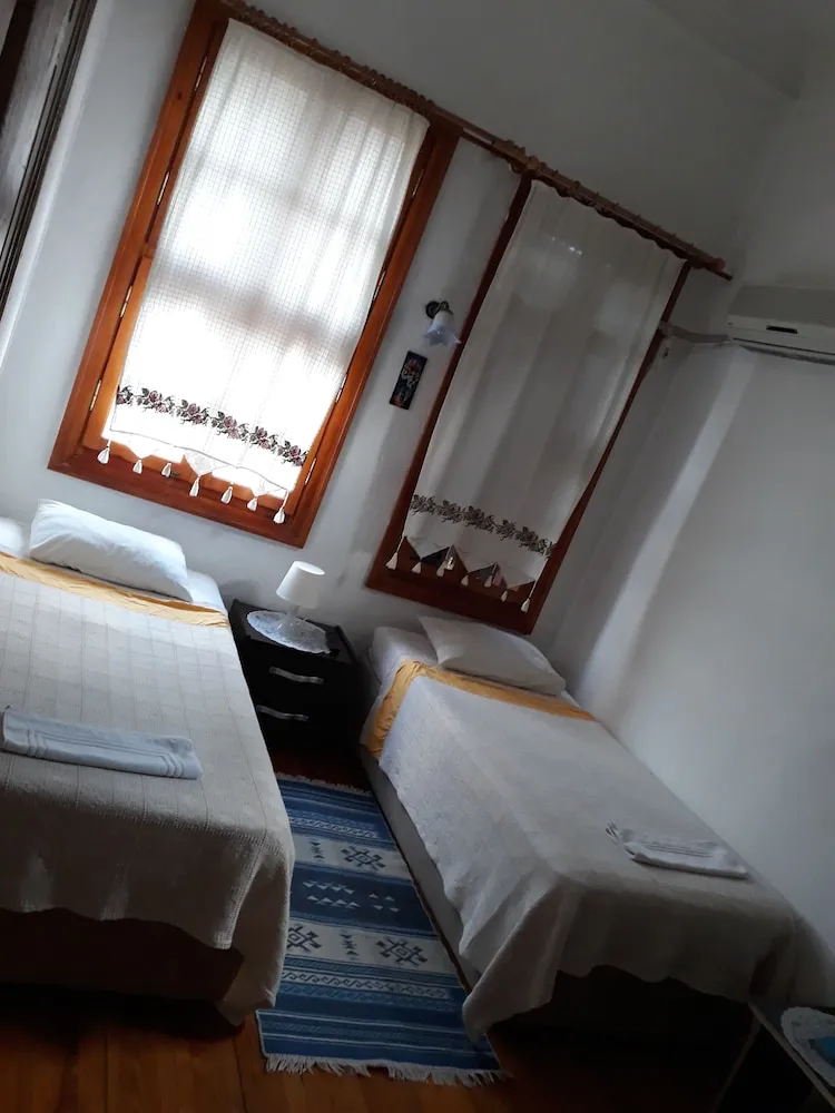 Economy İki Ayrı Yataklı Oda