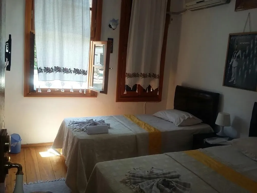 Economy İki Ayrı Yataklı Oda