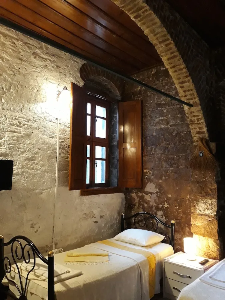 Romantic Üç Kişilik Oda