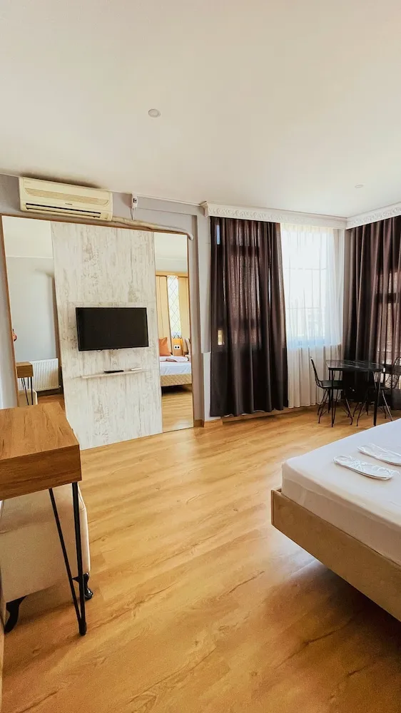 Superior Üç Kişilik Oda, Şehir Manzaralı
