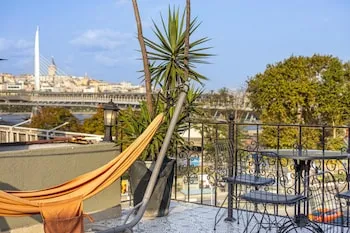 Lumina Boutique Hotel