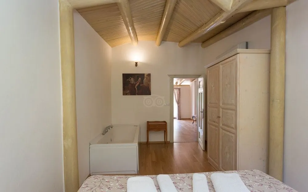 Executive Suite Room with Balcony and Forest View