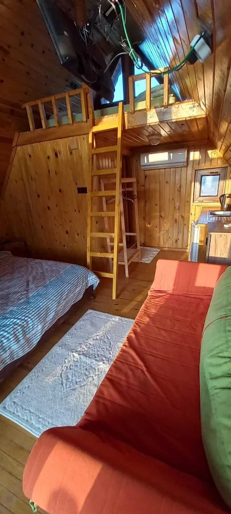 Bungalov, Dağ Manzaralı, Bahçeli