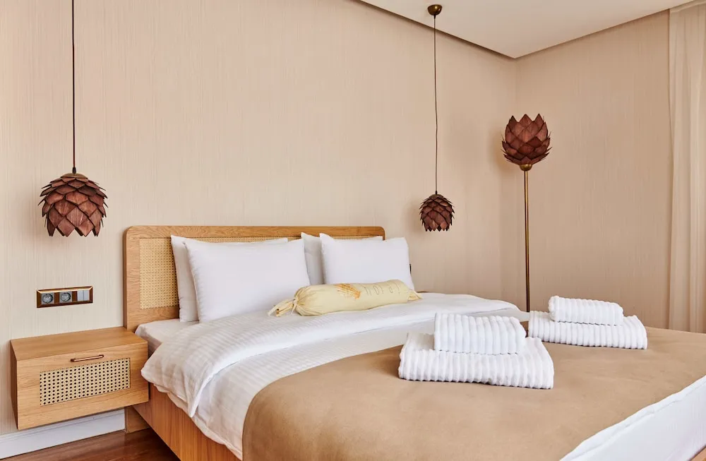 Deluxe Tek Büyük Yataklı Oda