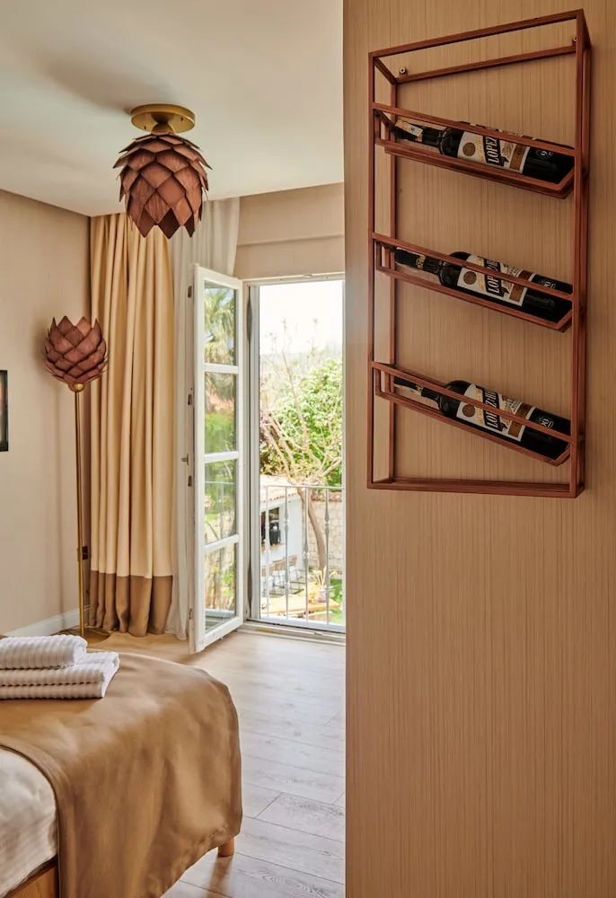 Luxury Tek Büyük Yataklı Oda