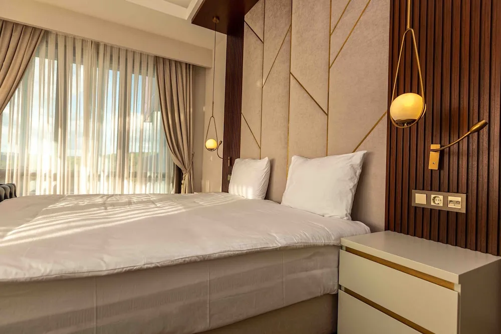 1 Bedroom Suite