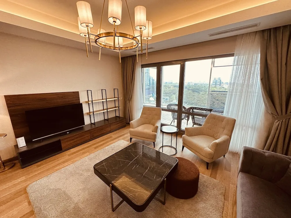 2 Bedroom Suite