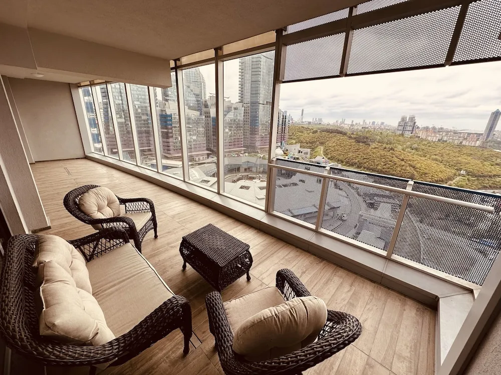 2 Bedroom Suite