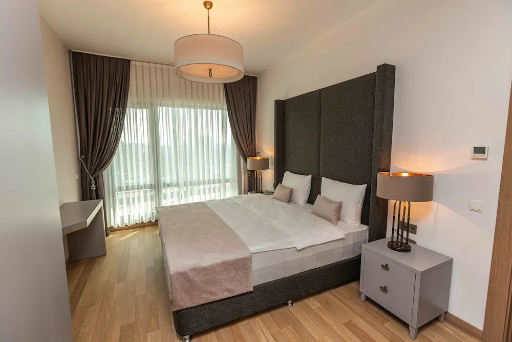 2 Bedroom Suite