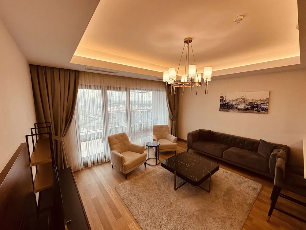 2 Bedroom Suite