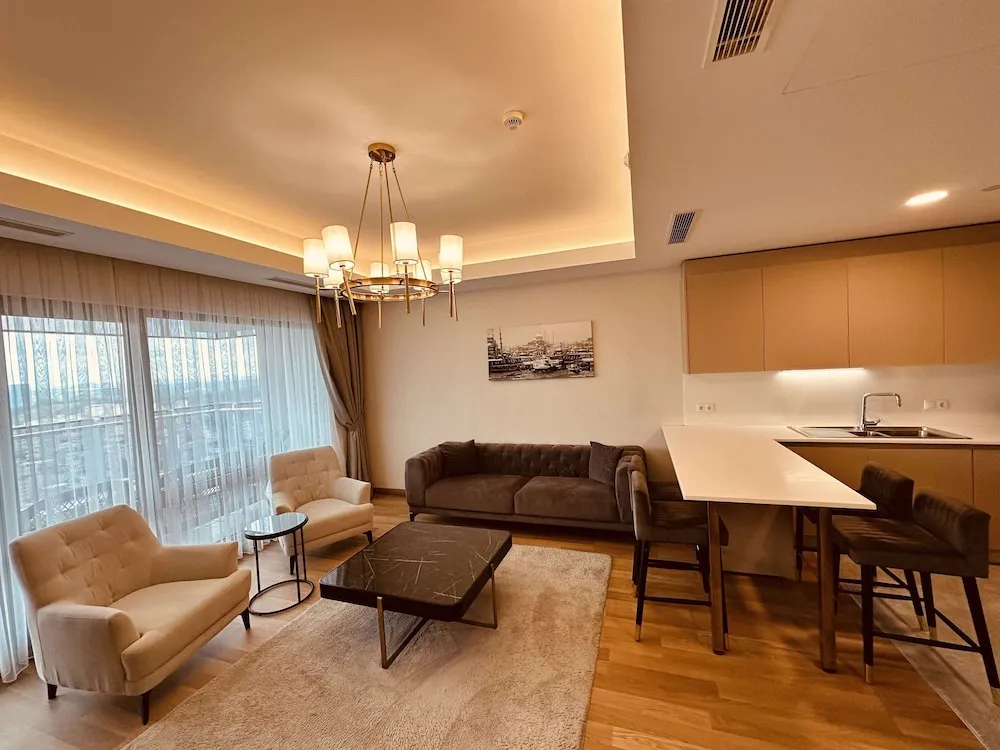 2 Bedroom Suite