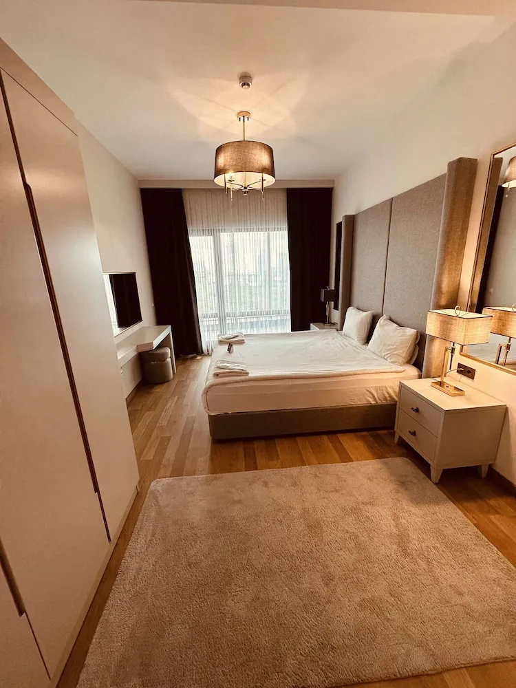 2 Bedroom Suite