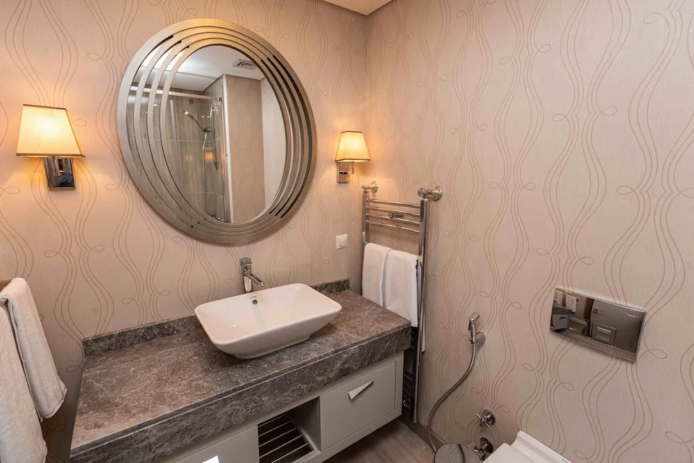 2 Bedroom Suite