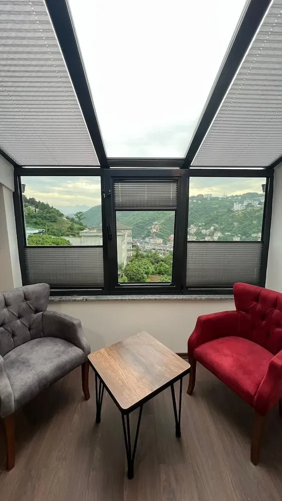 Deluxe Dört Kişilik Oda, Deniz Manzaralı