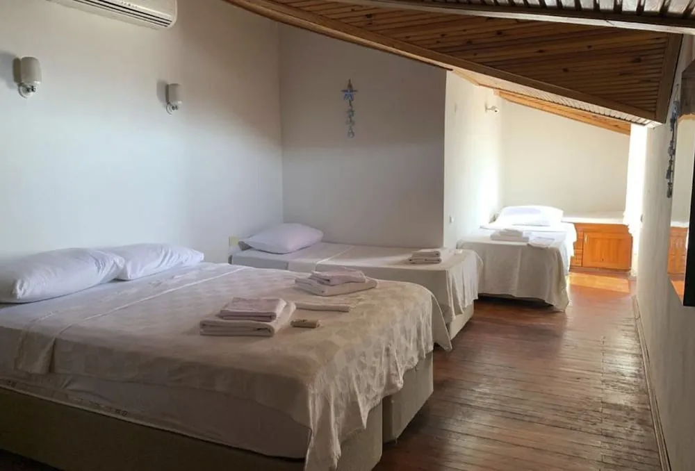 Standard Dört Kişilik Oda, Birden Çok Yatak
