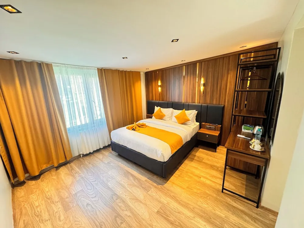 Standard Tek Büyük Yataklı Oda