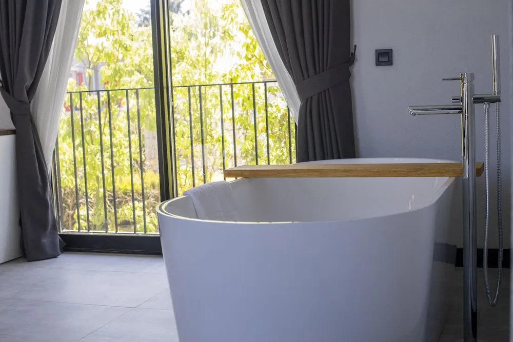 Luxury Tek Büyük Yataklı Oda