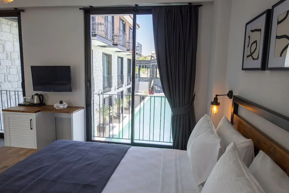 Luxury Tek Büyük Yataklı Oda