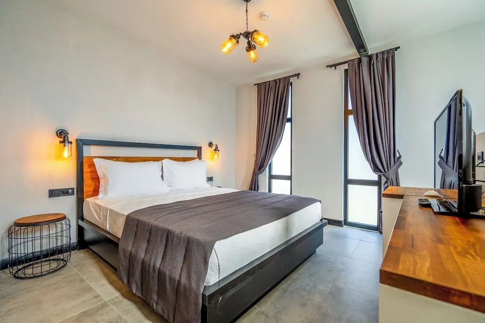 Deluxe Duplex Suite