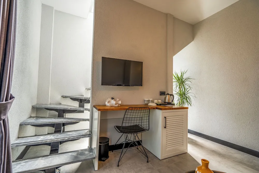 Deluxe Duplex Suite