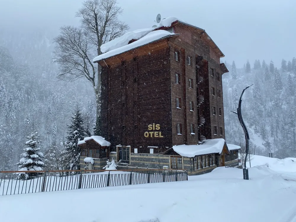 Sis Otel