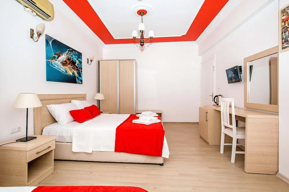 Deluxe Üç Kişilik Oda