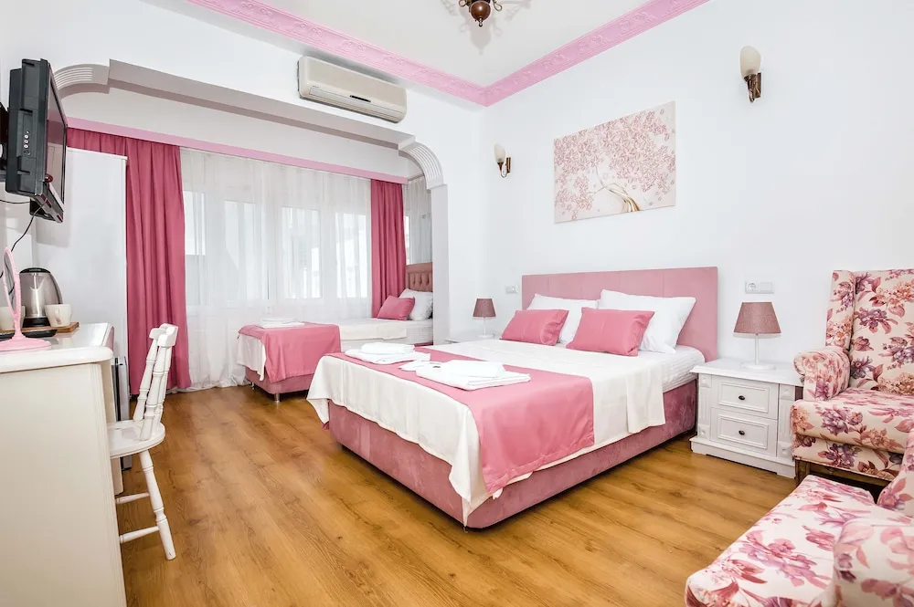 Deluxe İki Ayrı Yataklı Oda