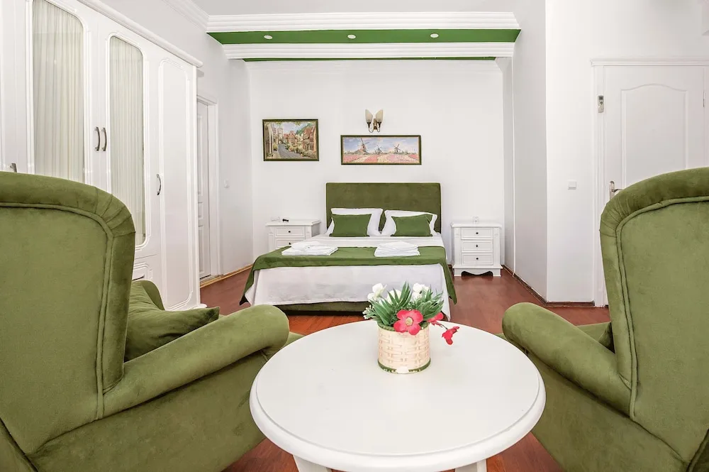 Deluxe Tek Büyük Yataklı Oda