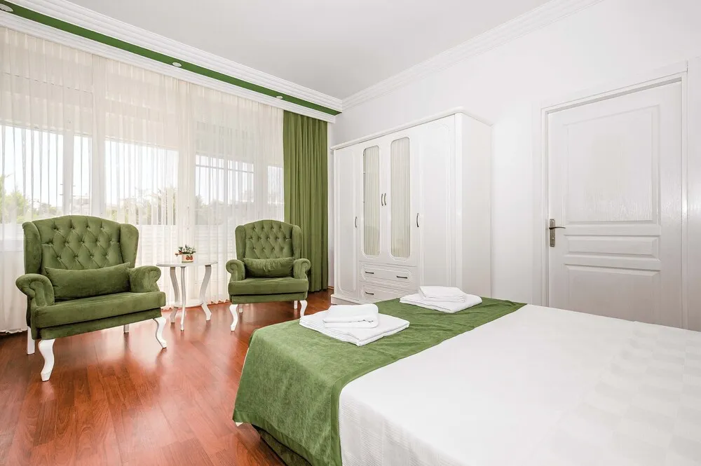 Deluxe Tek Büyük Yataklı Oda