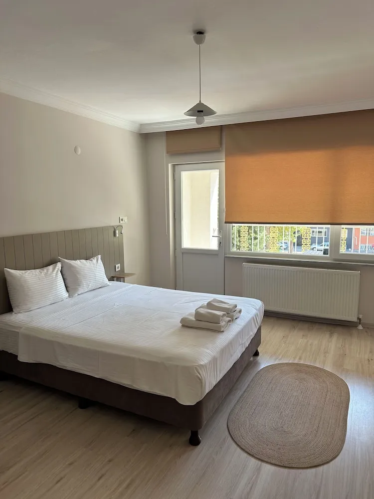 Deluxe Üç Kişilik Oda