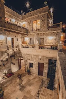Vasil Cave Hotel