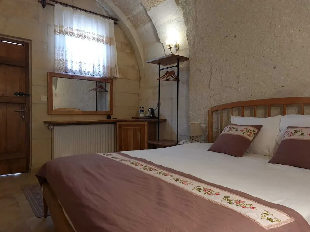 Deluxe suite family room