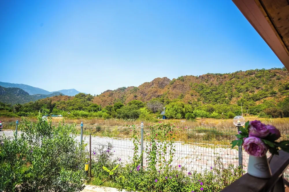 Basic Oda, Veranda, Dağ Manzaralı