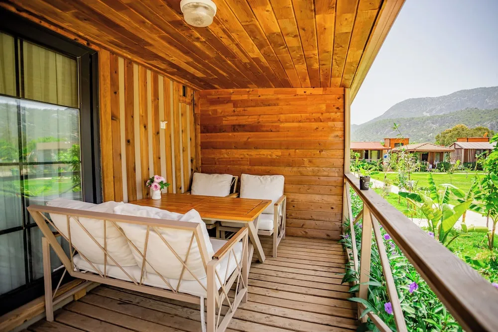 Basic Oda, Veranda, Dağ Manzaralı