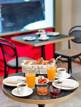 Jaff Hotels