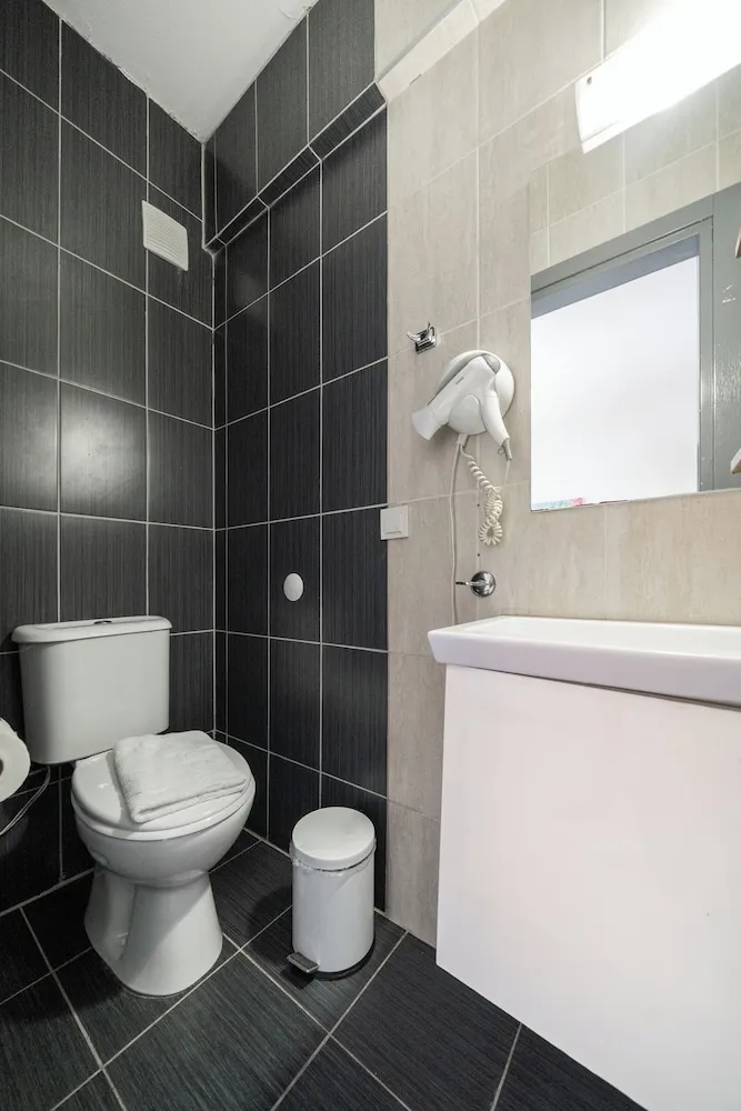 Comfort Tek Büyük Yataklı Oda