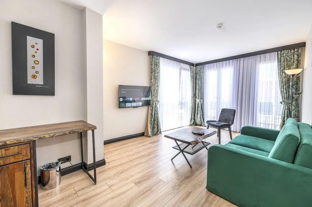 Panoramic Çatı Katı Süiti (Penthouse)