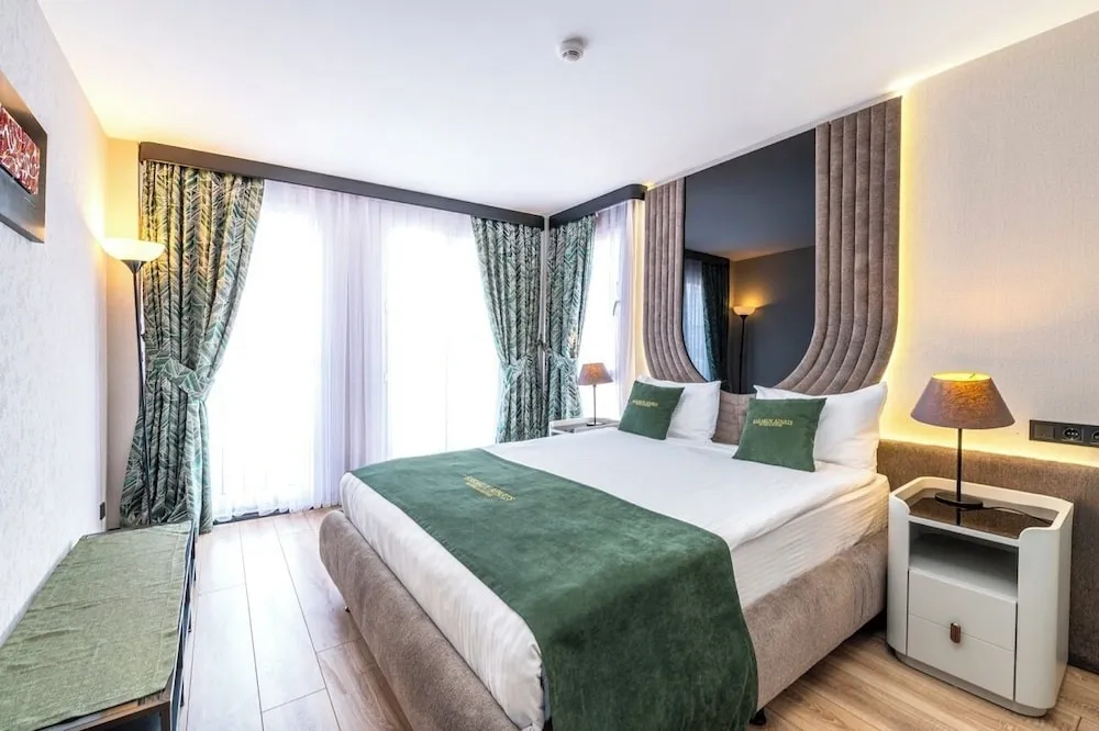 Panoramic Çatı Katı Süiti (Penthouse)