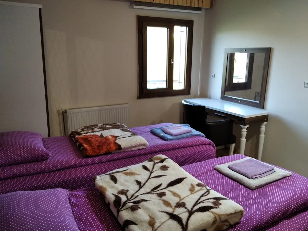 Standard Üç Kişilik Oda, Dağ Manzaralı