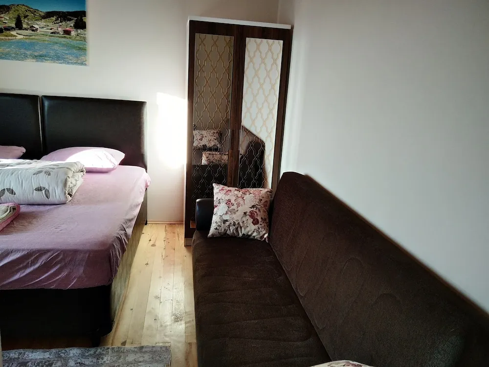 Romantic Üç Kişilik Oda, Dağ Manzaralı