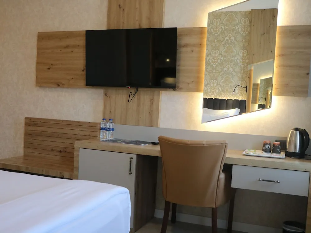 Standard Tek Büyük veya İki Ayrı Yataklı Oda